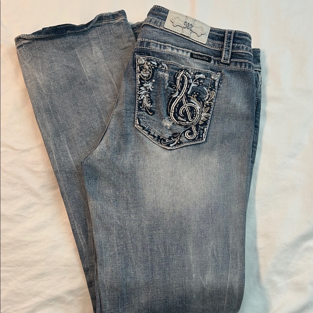 Miss Me Women’s Boot Cut Jeans in Faded Blue with Embroidered Pocket